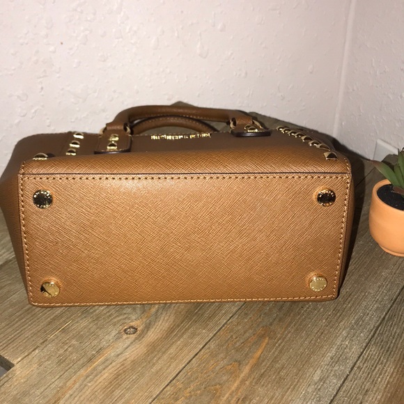 New!Michael Kors “Sandrine Stud” small satchel bag - Picture 6 of 6